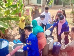 Pemkab Lamsel Kembali Distribusikan Air Bersih Untuk Warga Kecamatan Kalianda